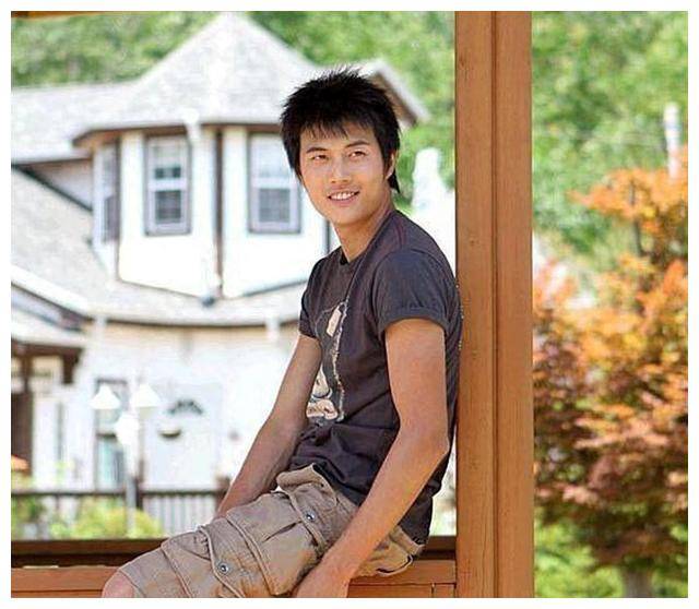 关于南极豪杰崭露头角,将冠军捧在手里的信息 关于南极豪杰崭露头角,将冠军捧在手里的信息