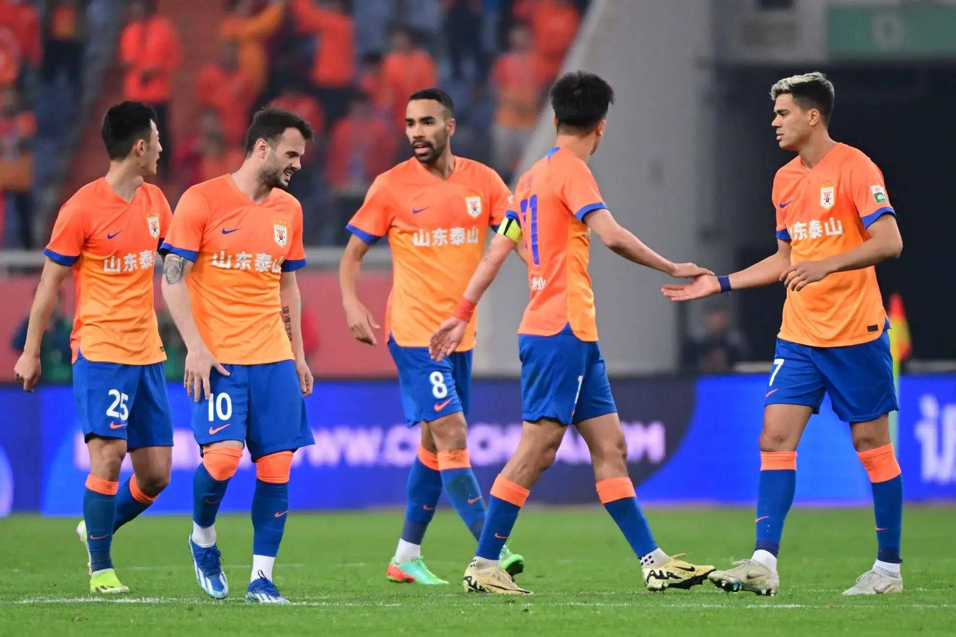 菲尼克斯夺得胜利,亚冠排名节节攀升 菲尼克斯夺得胜利,亚冠排名节节攀升