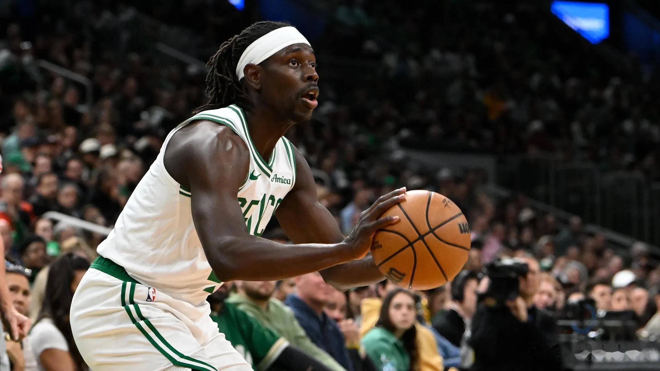 凯尔特人大胜活塞,士气高涨 凯尔特人大胜活塞,士气高涨