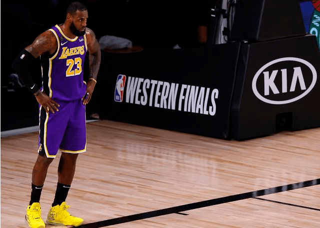 关于雄鹿客场负于开拓者,博格达诺维奇受伤离场的信息 关于雄鹿客场负于开拓者,博格达诺维奇受伤离场的信息