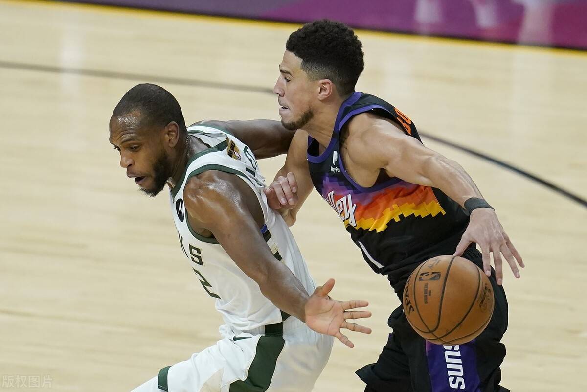 关于雄鹿客场负于开拓者,博格达诺维奇受伤离场的信息 关于雄鹿客场负于开拓者,博格达诺维奇受伤离场的信息