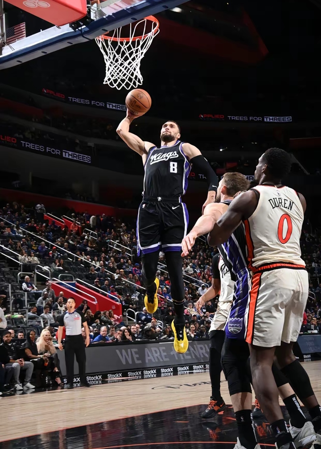 尼克斯不敌独行侠,雷吉-巴洛克22分的简单介绍 尼克斯不敌独行侠,雷吉-巴洛克22分的简单介绍