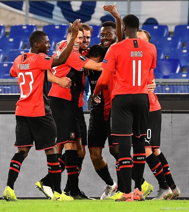 阿尔梅里亚取决于比利亚雷亚尔 阿尔梅里亚取决于比利亚雷亚尔