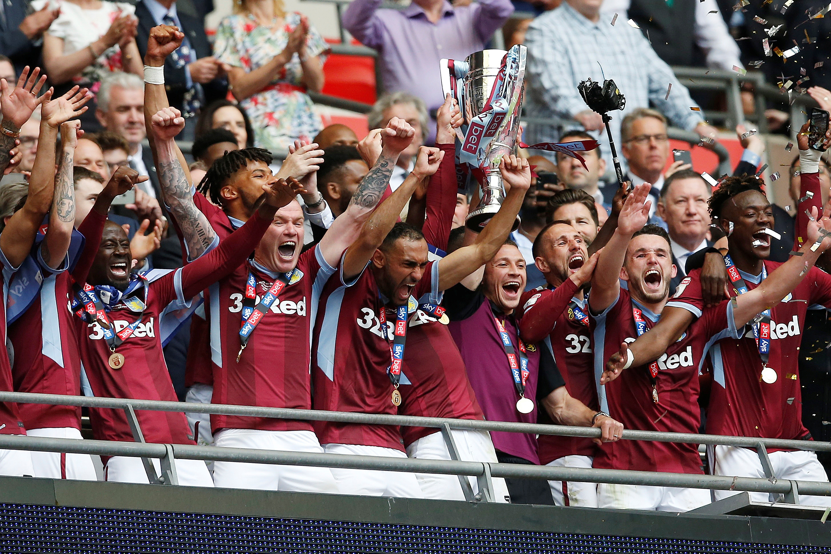 热刺三球大胜布莱顿,战胜不败怪胎 热刺三球大胜布莱顿,战胜不败怪胎