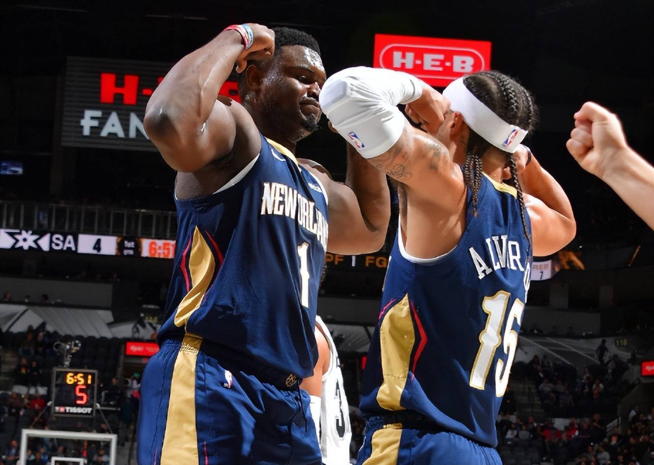 立陶宛男篮爆冷猛龙,锡安完成帽子戏法 立陶宛男篮爆冷猛龙,锡安完成帽子戏法