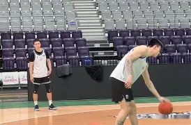 乐鱼体育在线娱乐-投篮精准，锋芒毕露摘星之梦